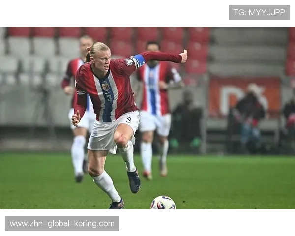 哈兰德补射动作非常干脆